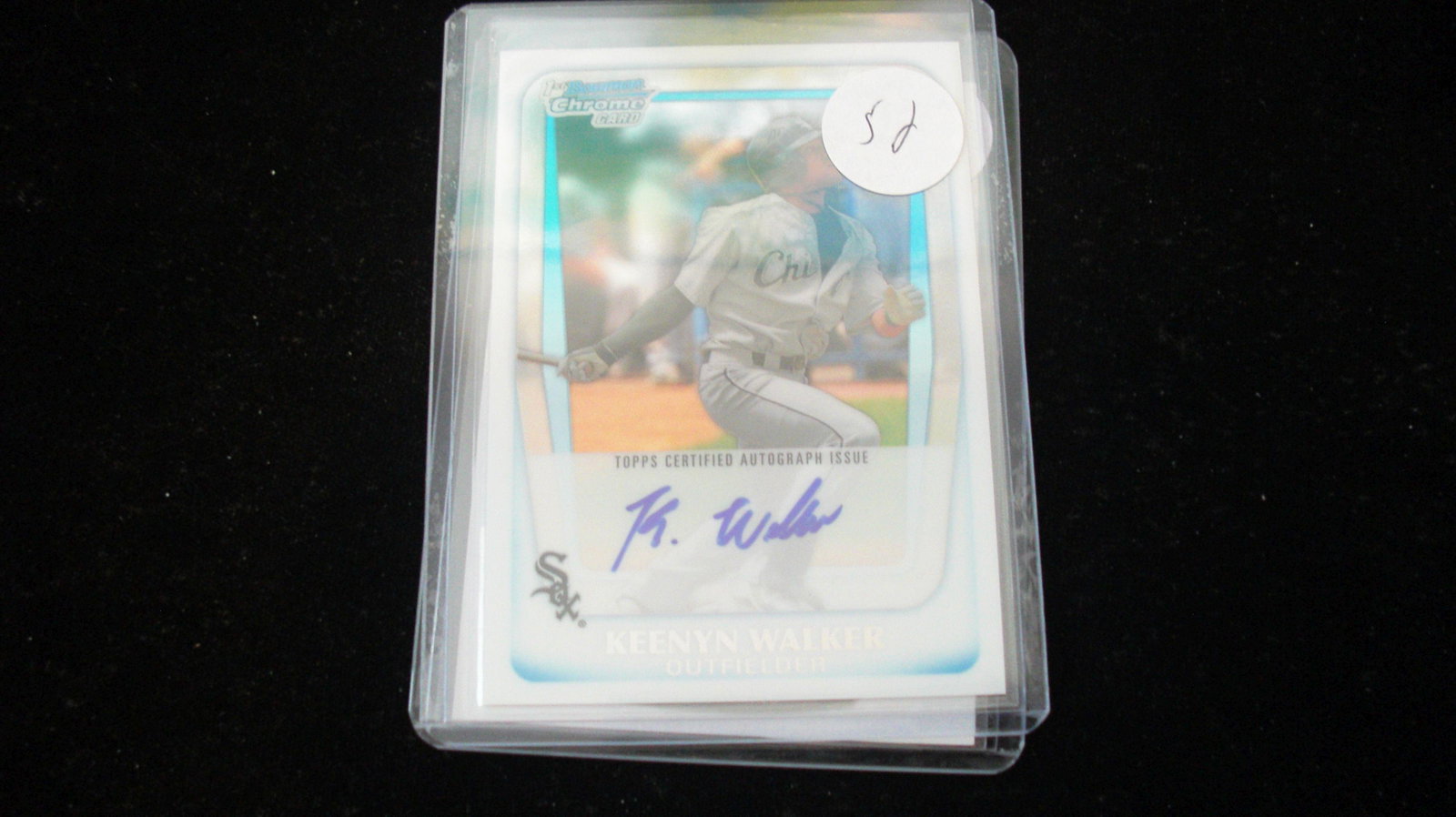 keenyn walker signature card: in top loader