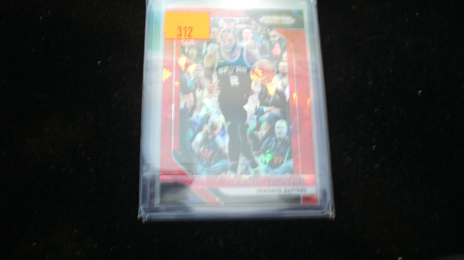 kawhi leonard red prizm (1 of 1)