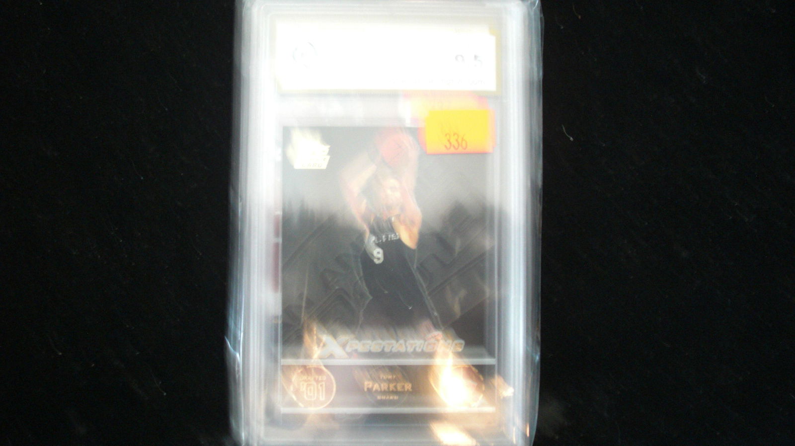 gs graded 2001 tony parker mint 9.5 (1 of 1)