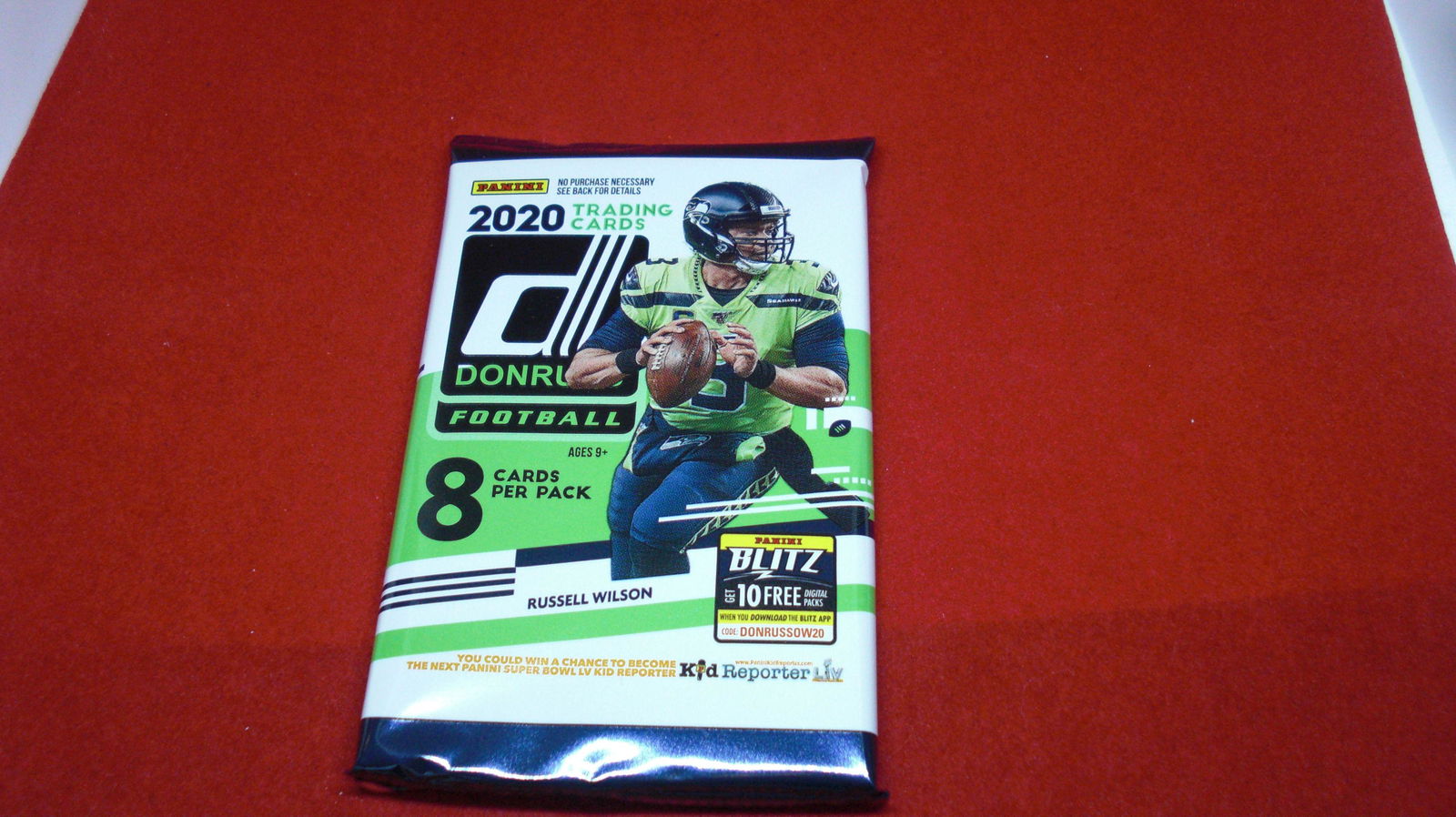 2020 unopened pack of football cards (1 of 1)