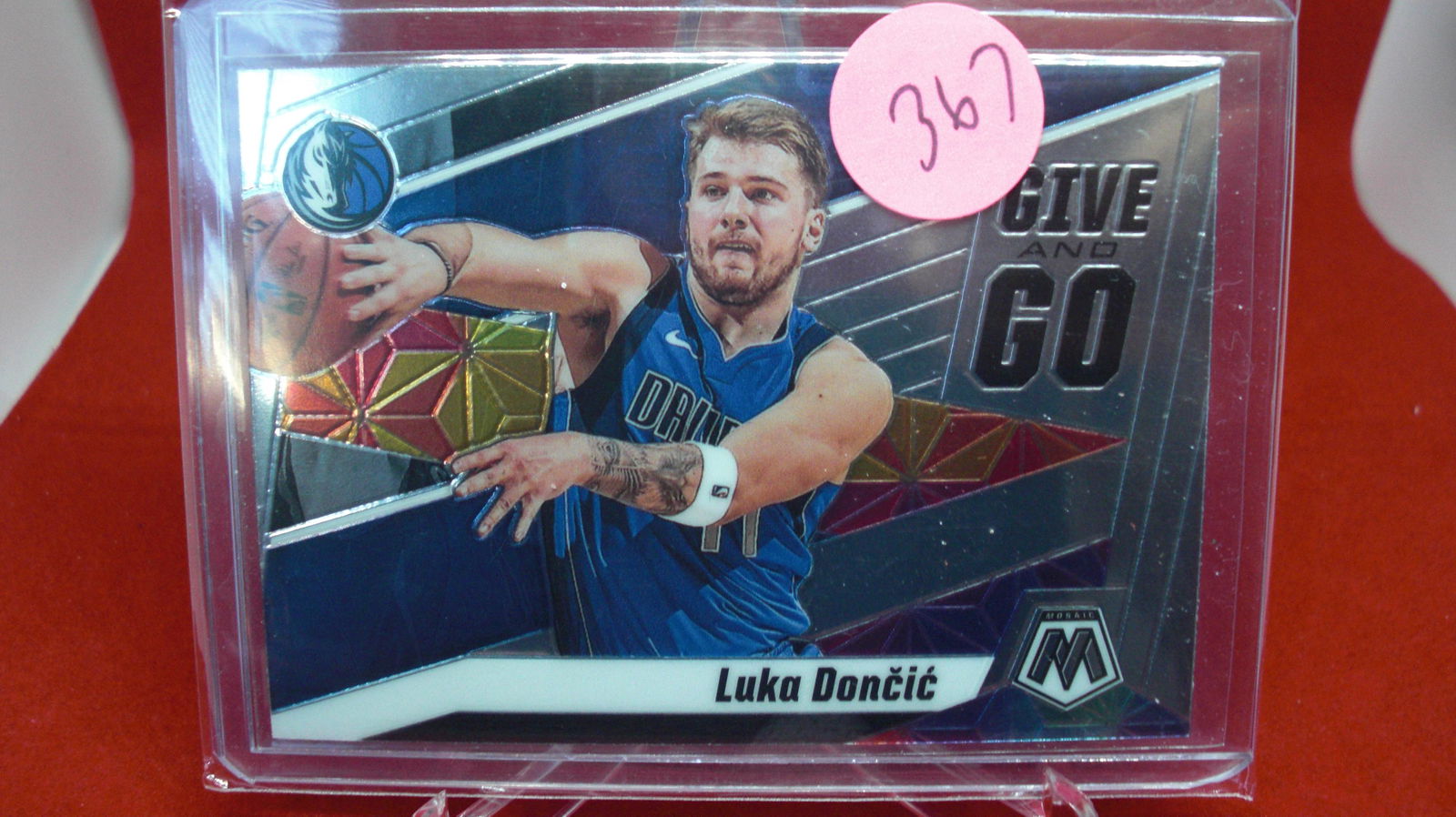luka doncic give and go mosaic (1 of 1)