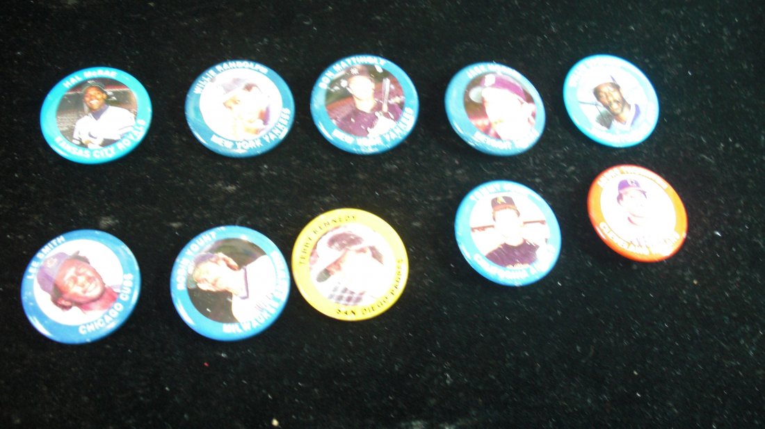 lot of 10 vintage baseball pinback buttons (1 of 1)