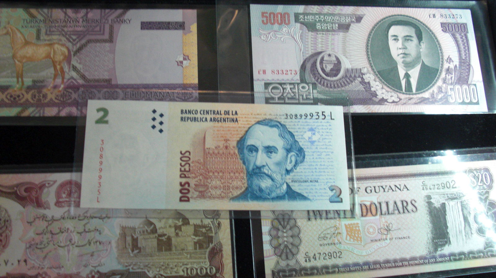 lot of 5 foreign notes (1 of 1)
