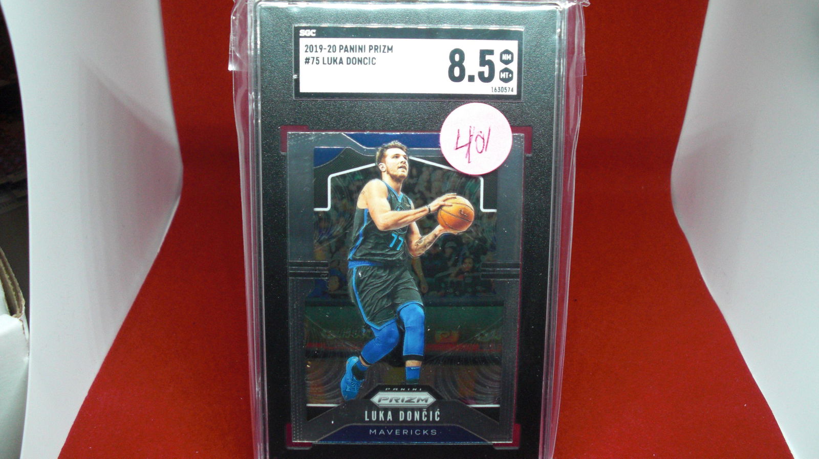 sgc graded luka doncic mint 8.5 (1 of 1)
