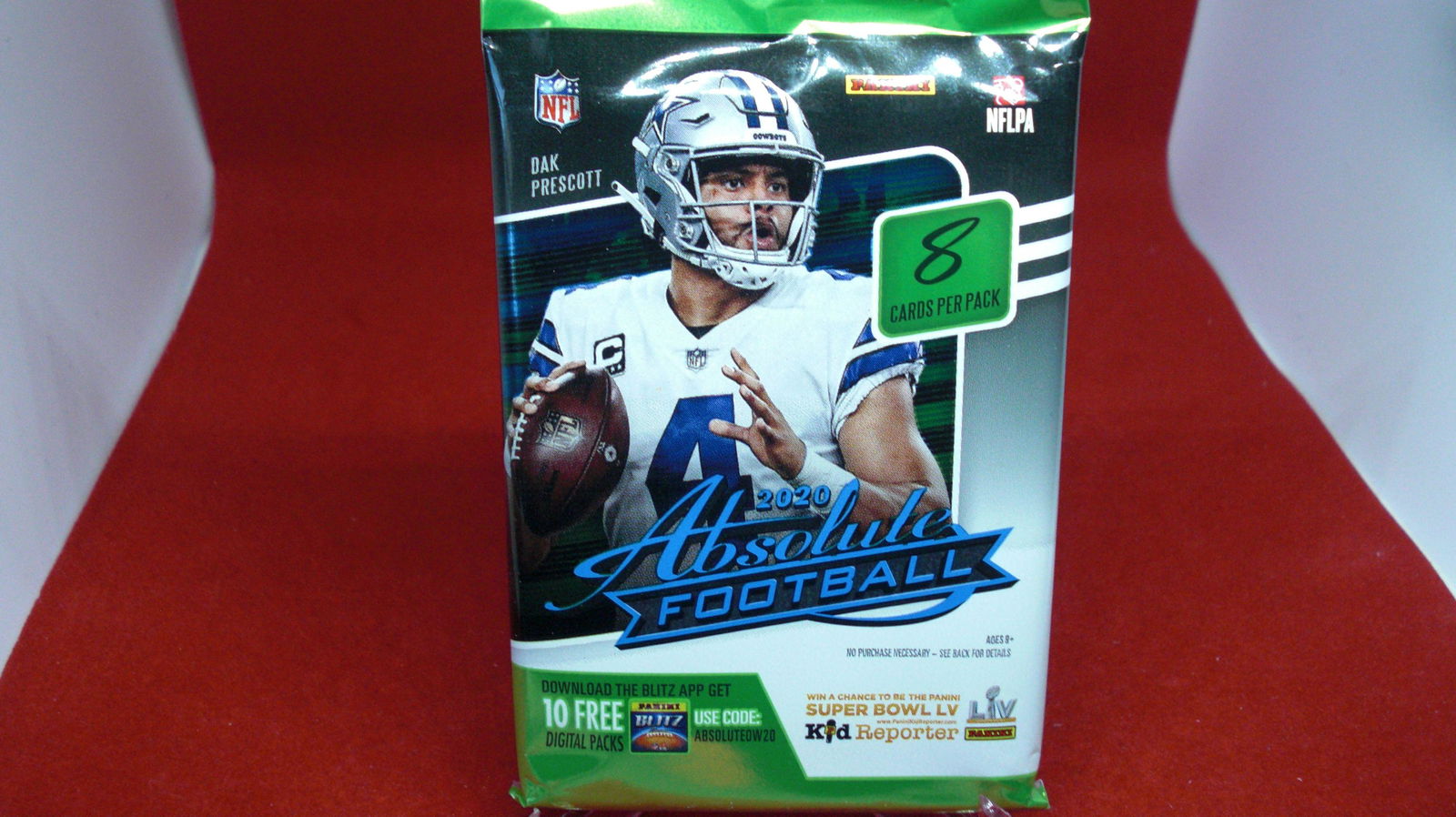 2020 unopened pack of absolute football cards (1 of 1)