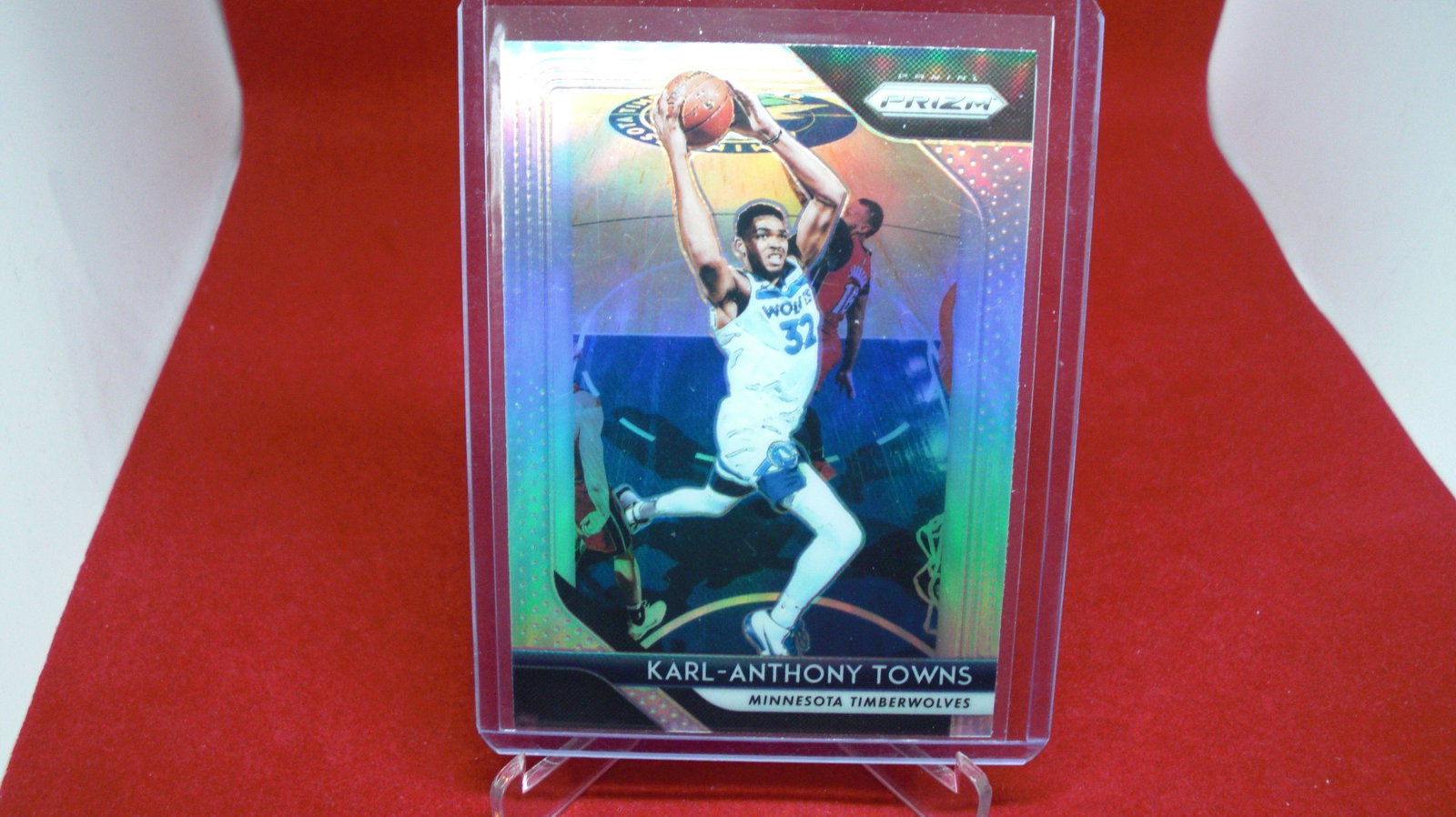 karl anthony towns prizm: in top loader