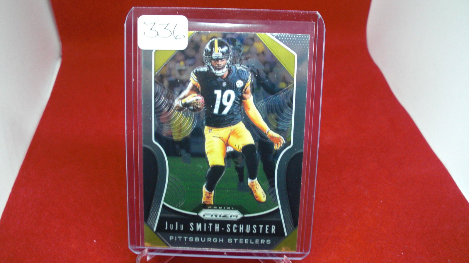 JUJU SMITH-SCHUSTER (1 of 1)