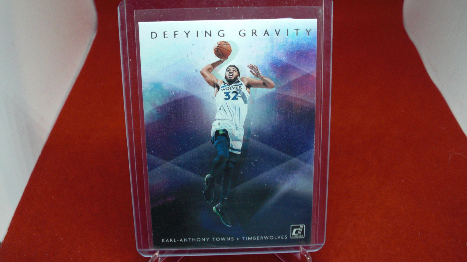 karl anthony towns defing gravity: in top loader