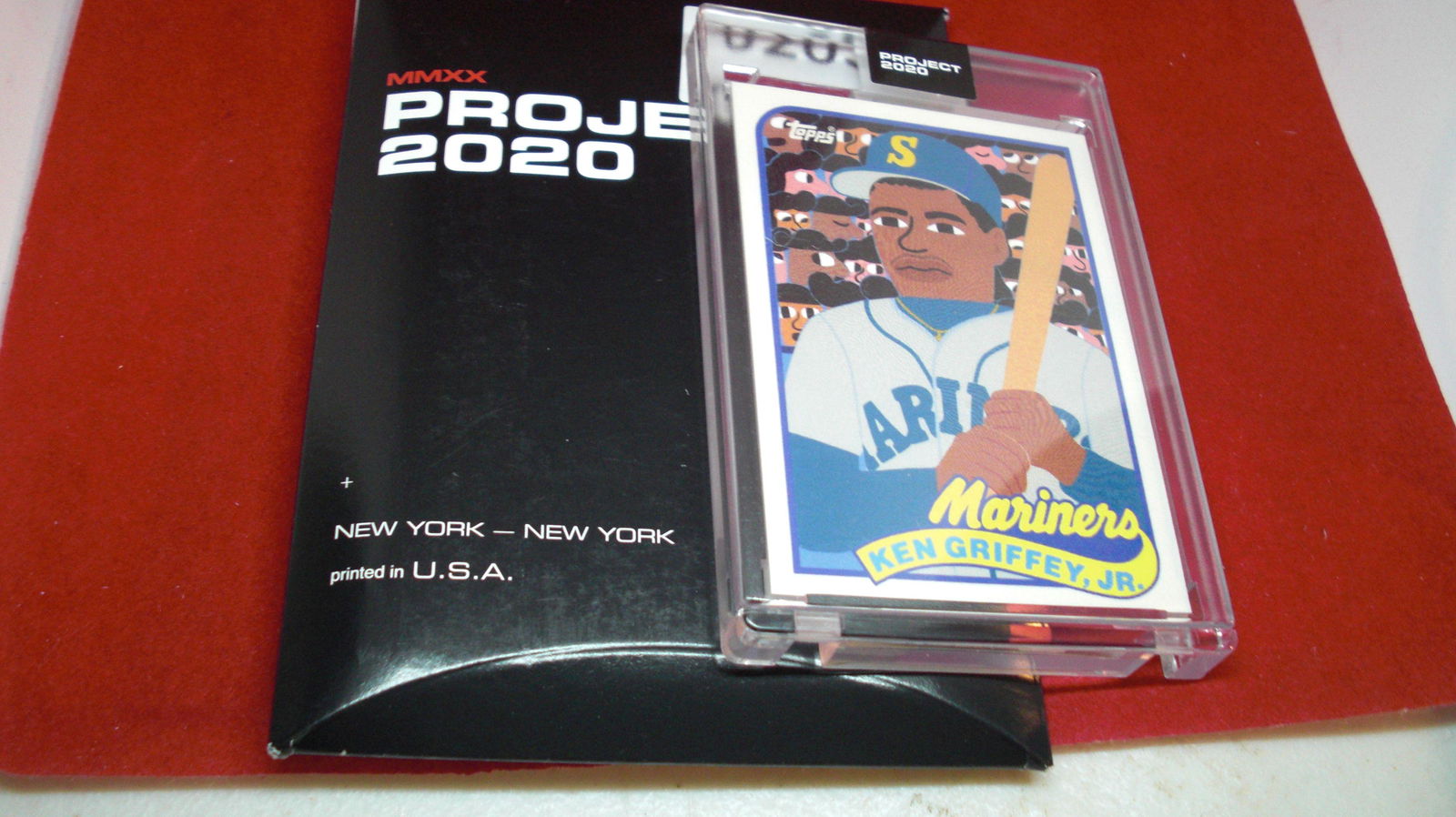project 2020 in hard plastic case ken griffey jr (1 of 1)