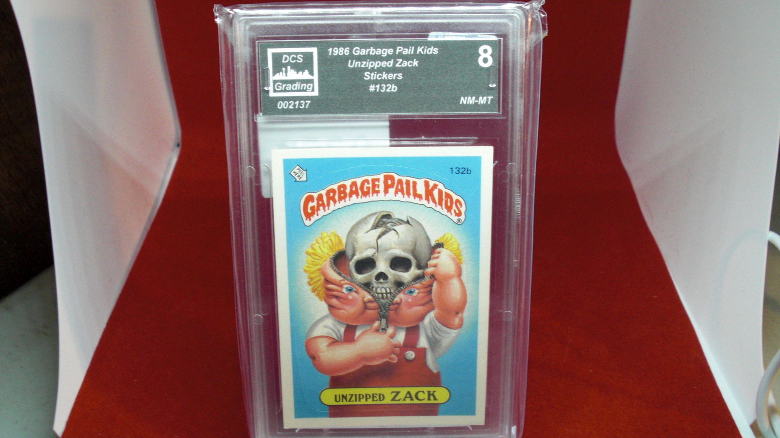 dcs graded 1986 garbage kids mint 8 (1 of 1)