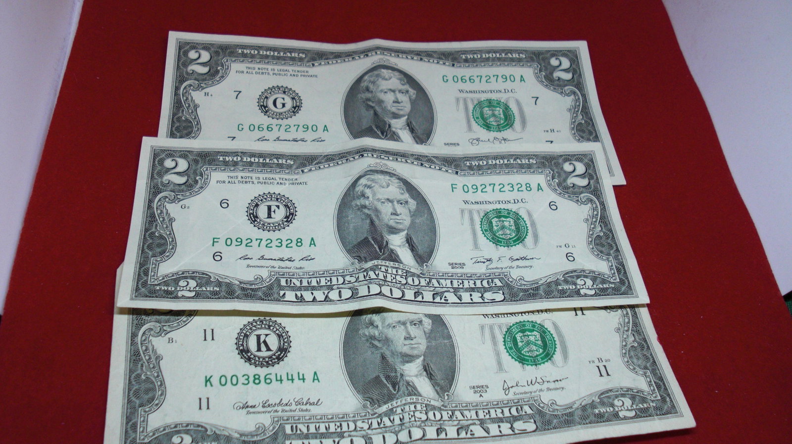 lot of 3 $2 bills: $2 bill note