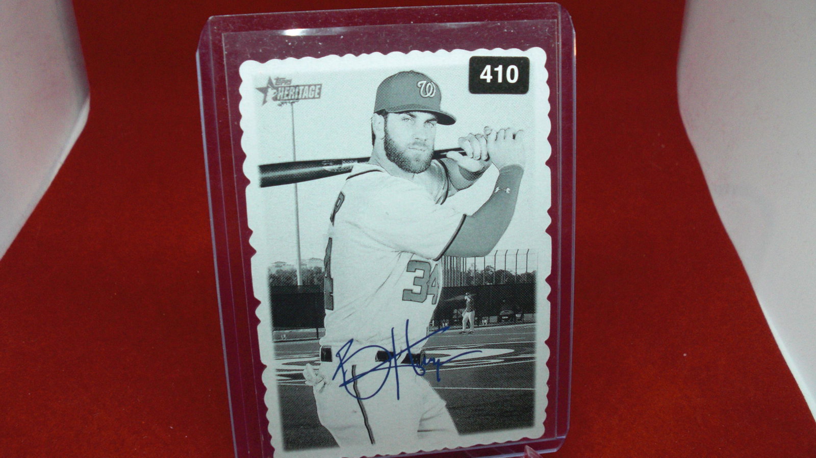 bryce harper no.7 of 30 signature card: in top loader
