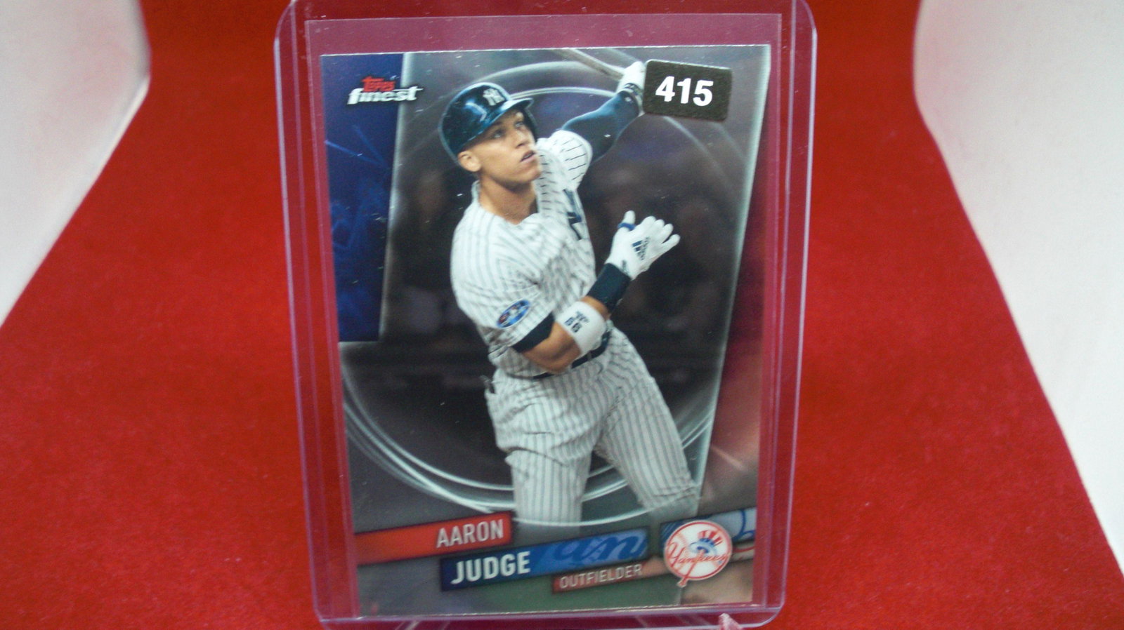aaron judge finest: in top loader