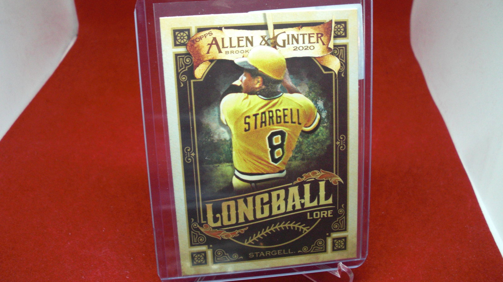 willie stargell: in top loader