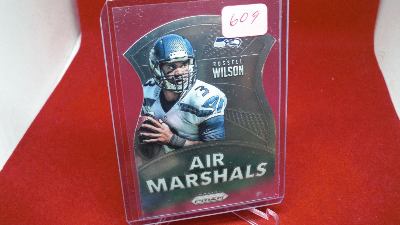 russell wilson air marshals prizm die cut: in top loader