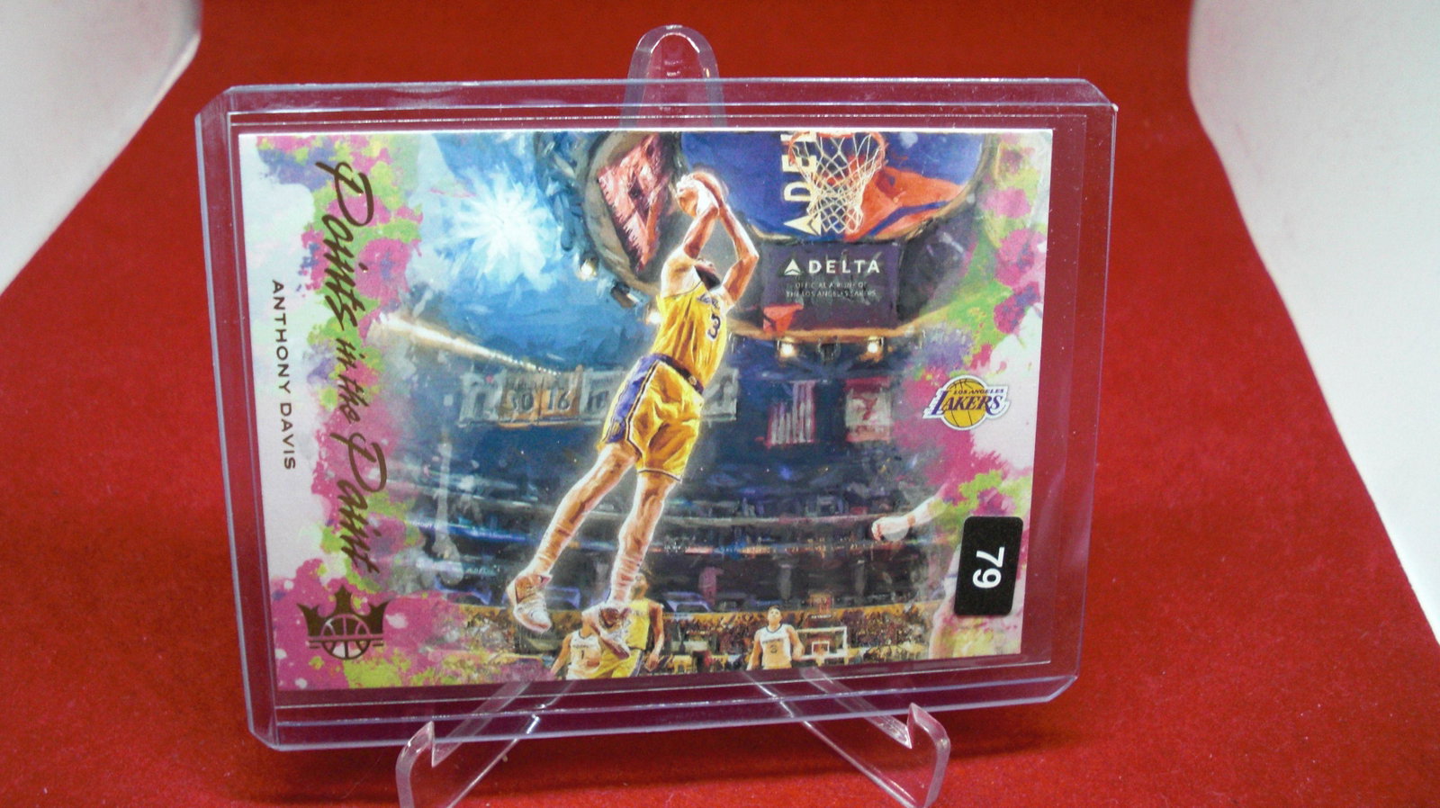 anthony davis court kings: in top loader