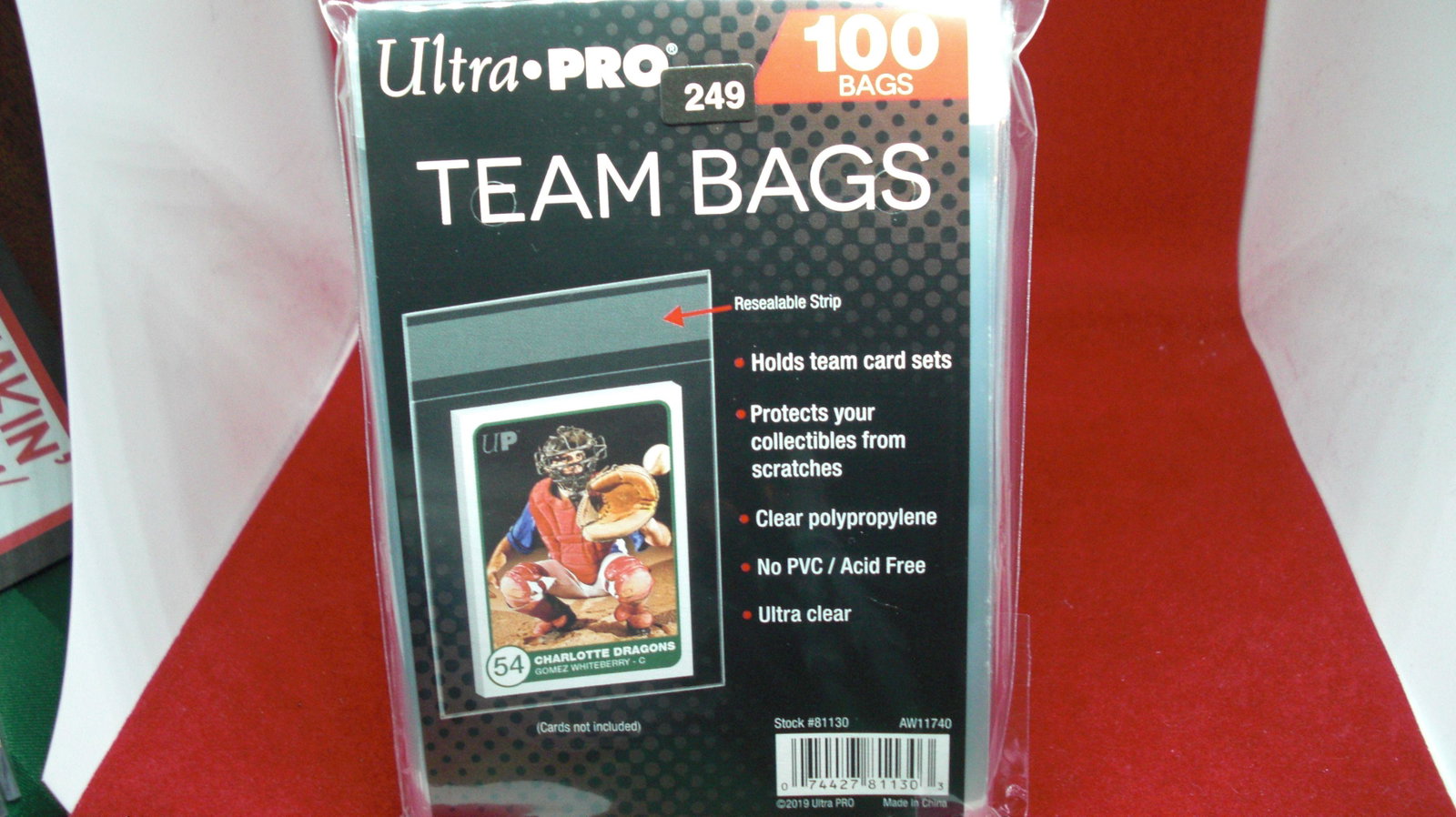 lot of 100 team bags unopened: unopened