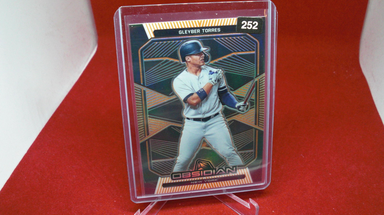 gleyber torres obsidian #07/50: in top loader