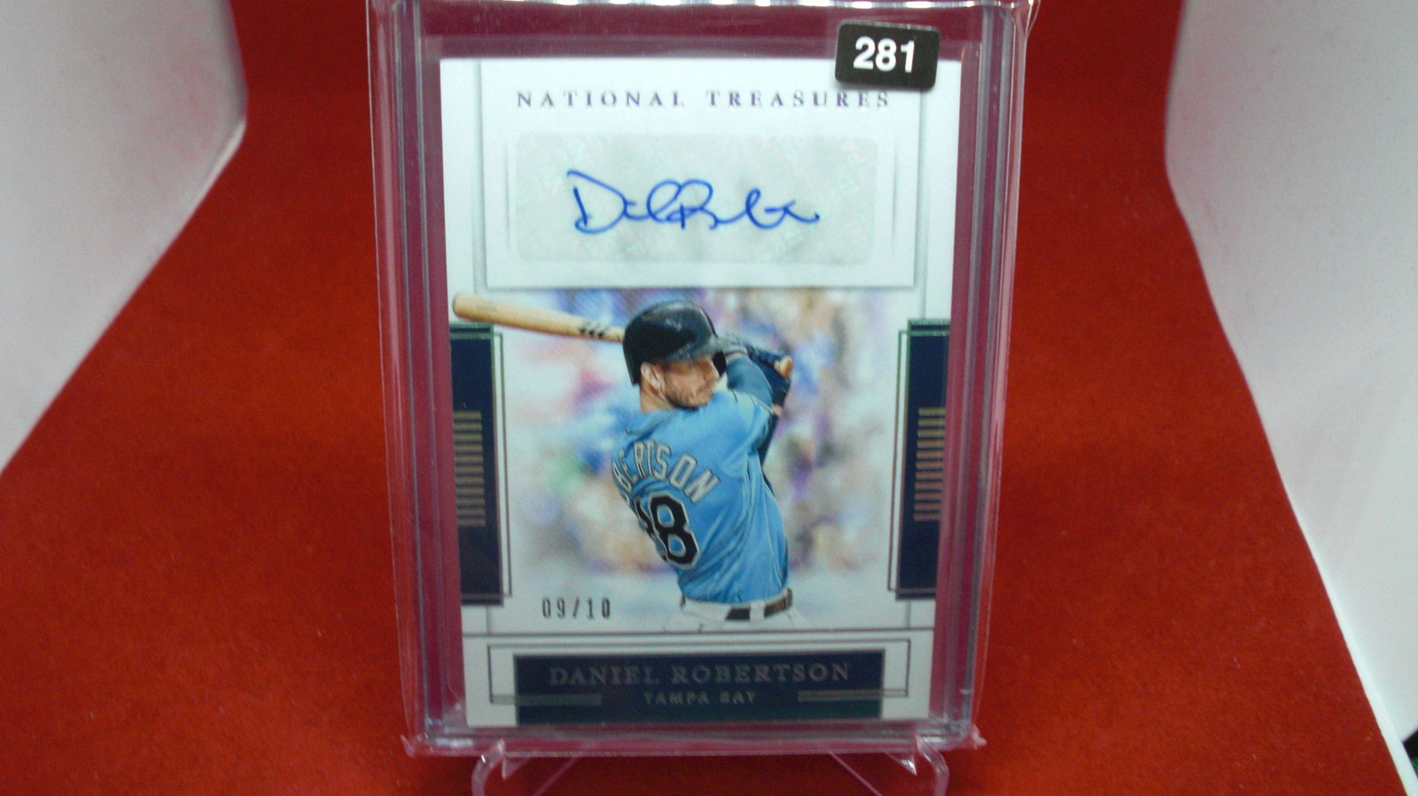 national treasures signature #09/10 daniel robertson: in top loader