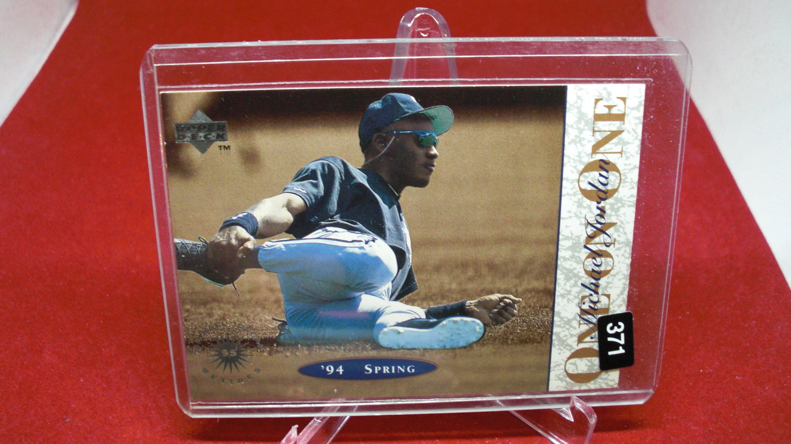 michael jordan card: in top laoder