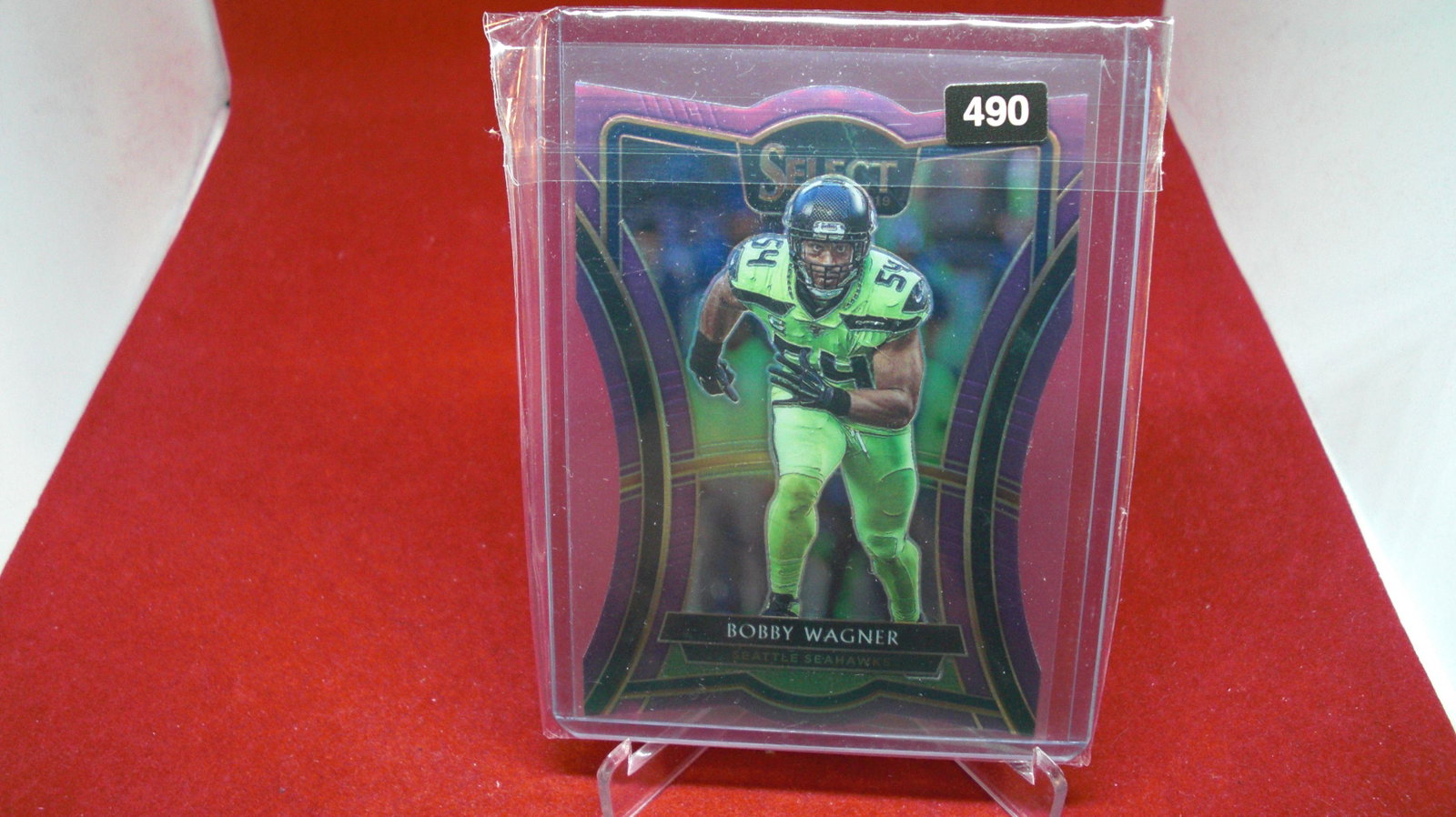 purple select bobby wagner #37/75: in top laoder