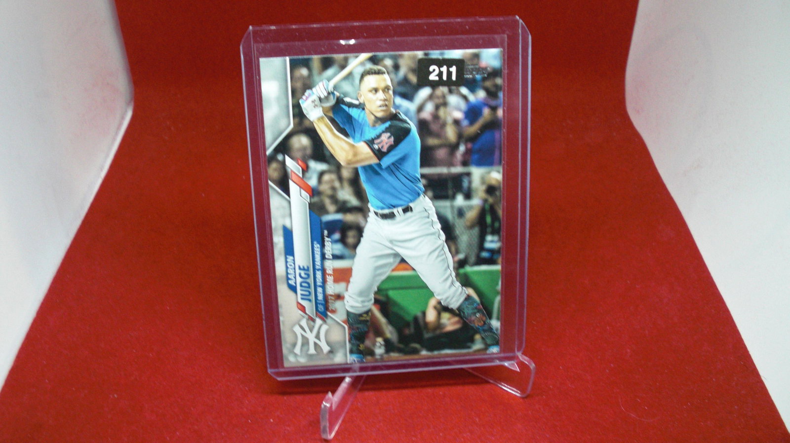 aaron judge new york: in top loader
