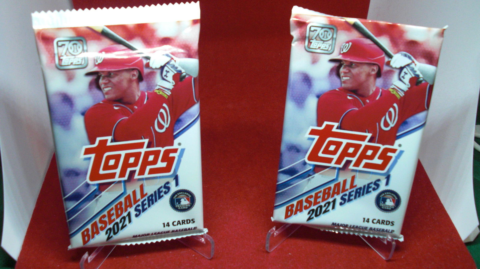 lot of 2 unopened baseball packs (1 of 1)