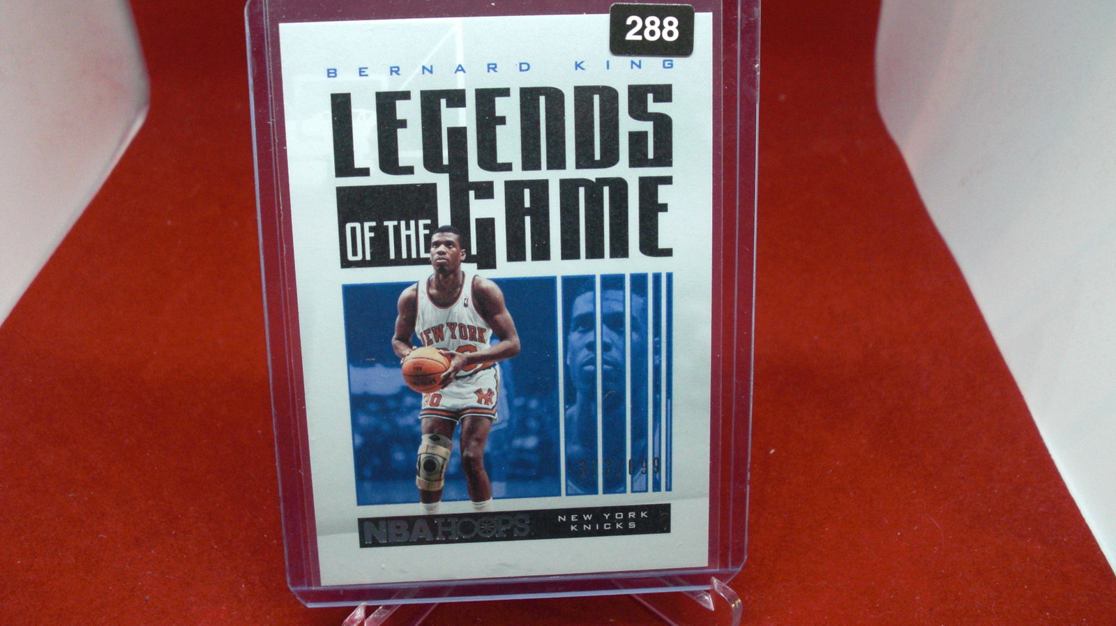 bernard king #372/699: in top loader
