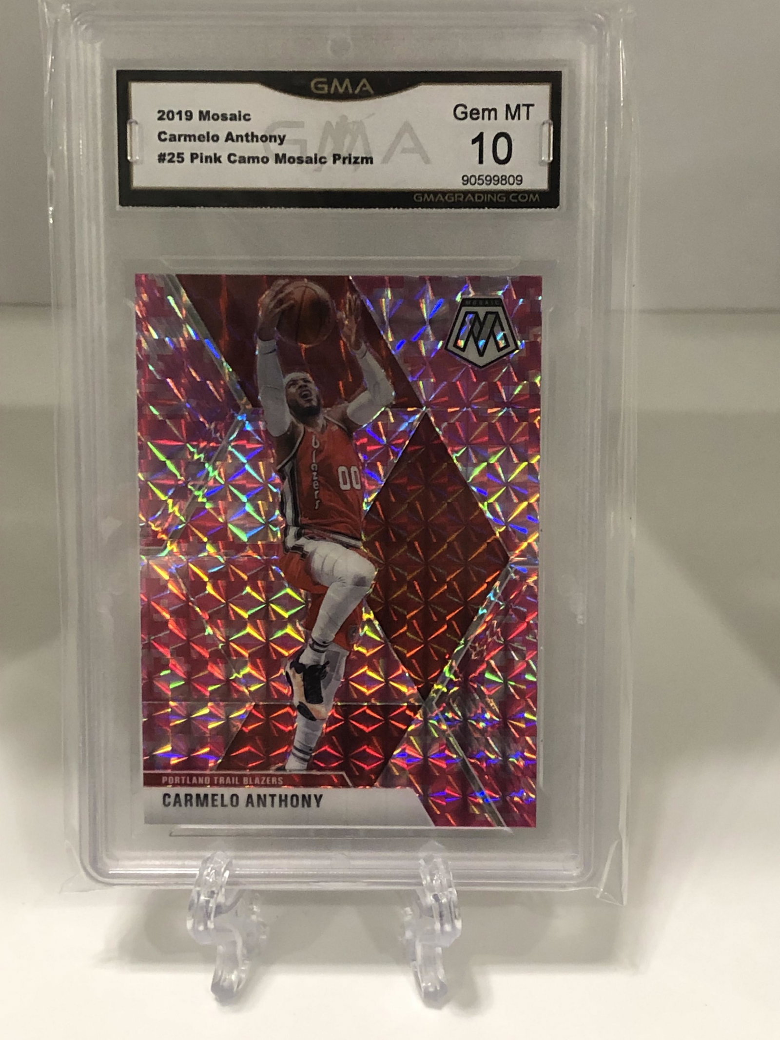 Carmelo Anthony pink Camo Mosaic Prizm GMA 10: GMA Graded Basketball Card
