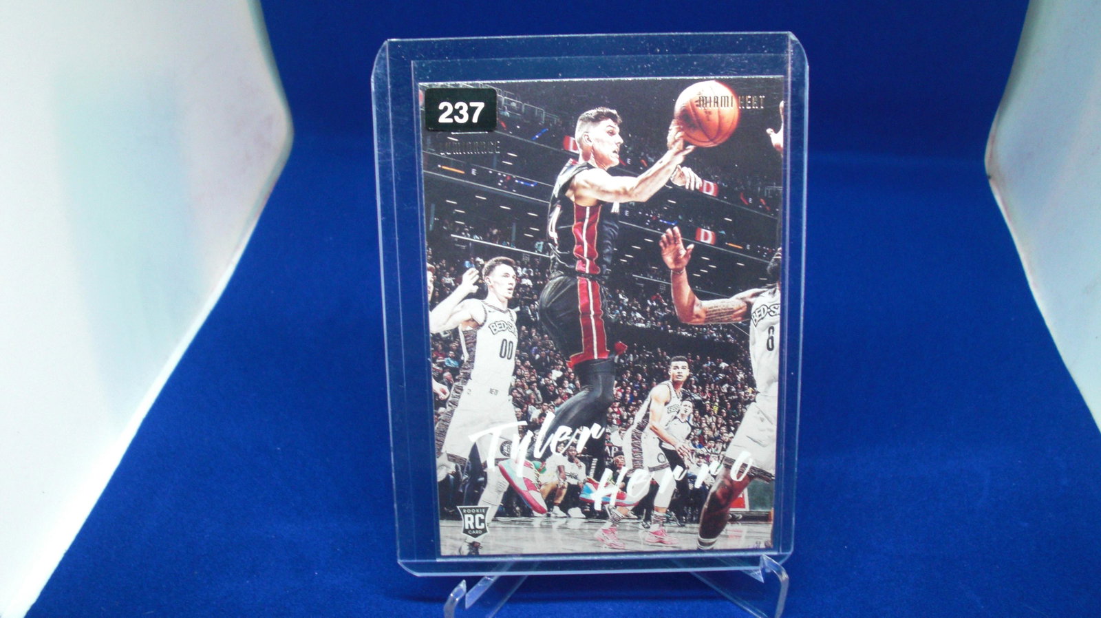 tyler herro luminance rookie: in top loader