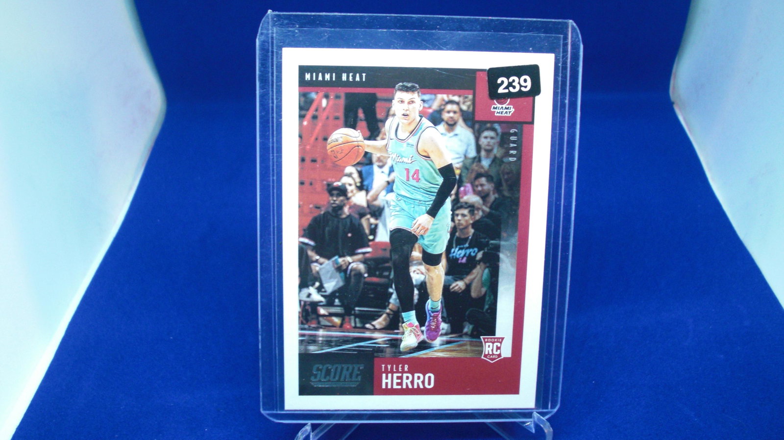 tyler herro rookie: in top loader