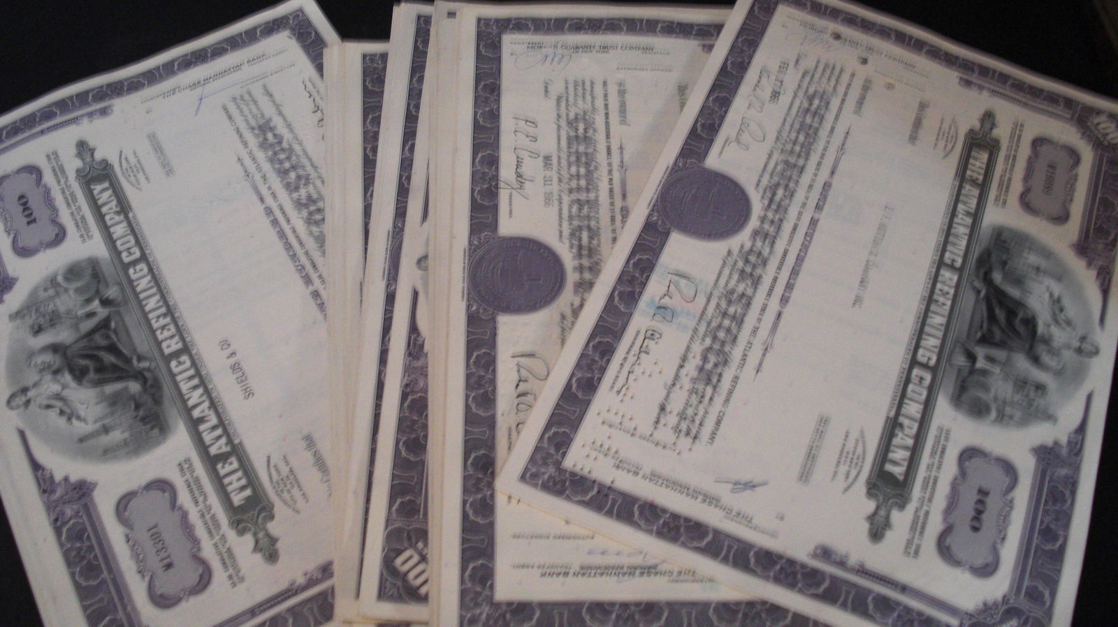 lot of 100 the atlantic refining company stock (1 of 1)