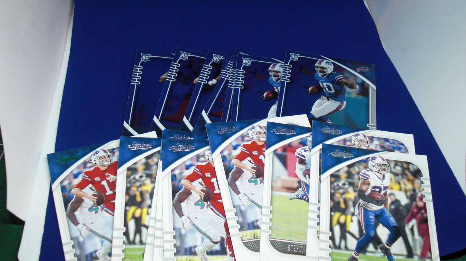 lot of 19 buffalo bills cards (1 of 1)