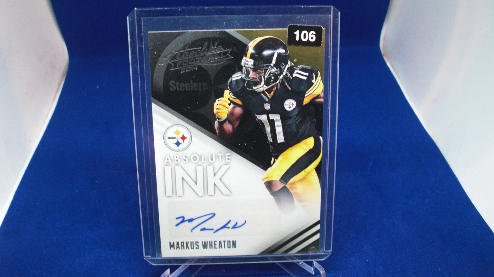 markus wheaton signature: in top loader