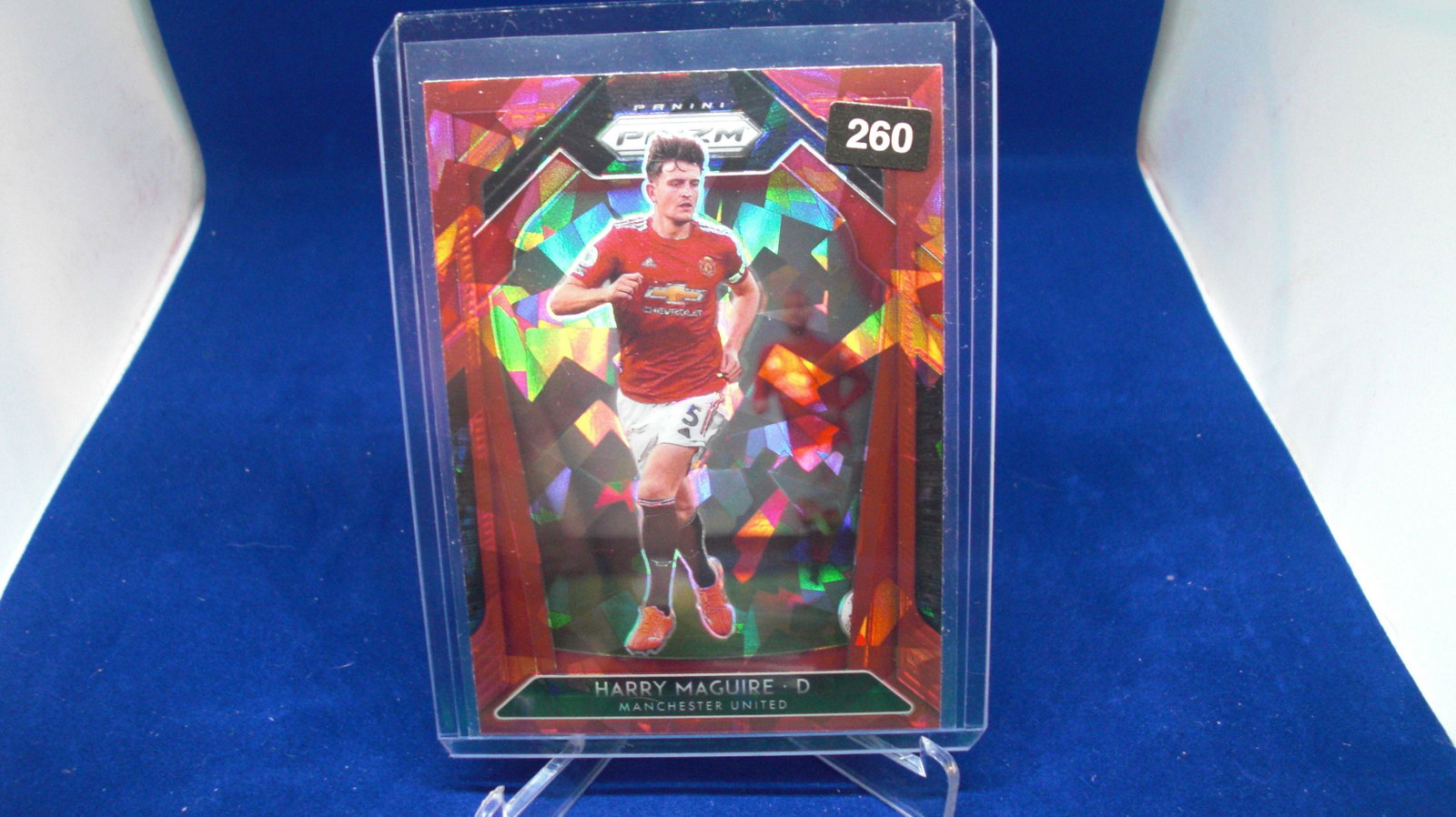 harry maguire d soccer prizm: in top loader