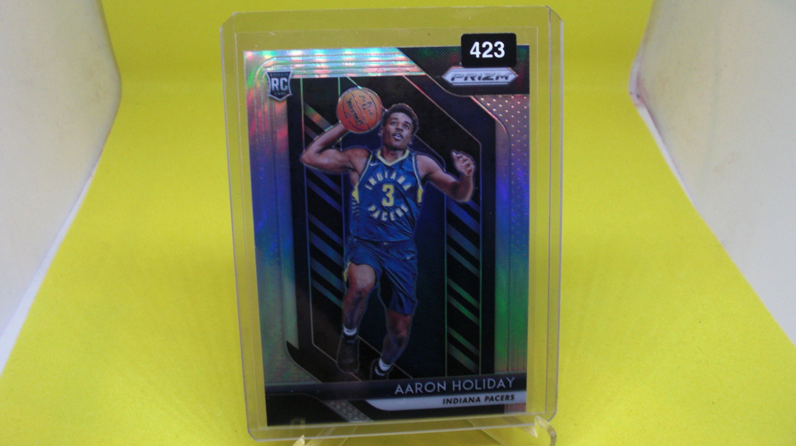 aaron holiday rookie prizm: in top loader