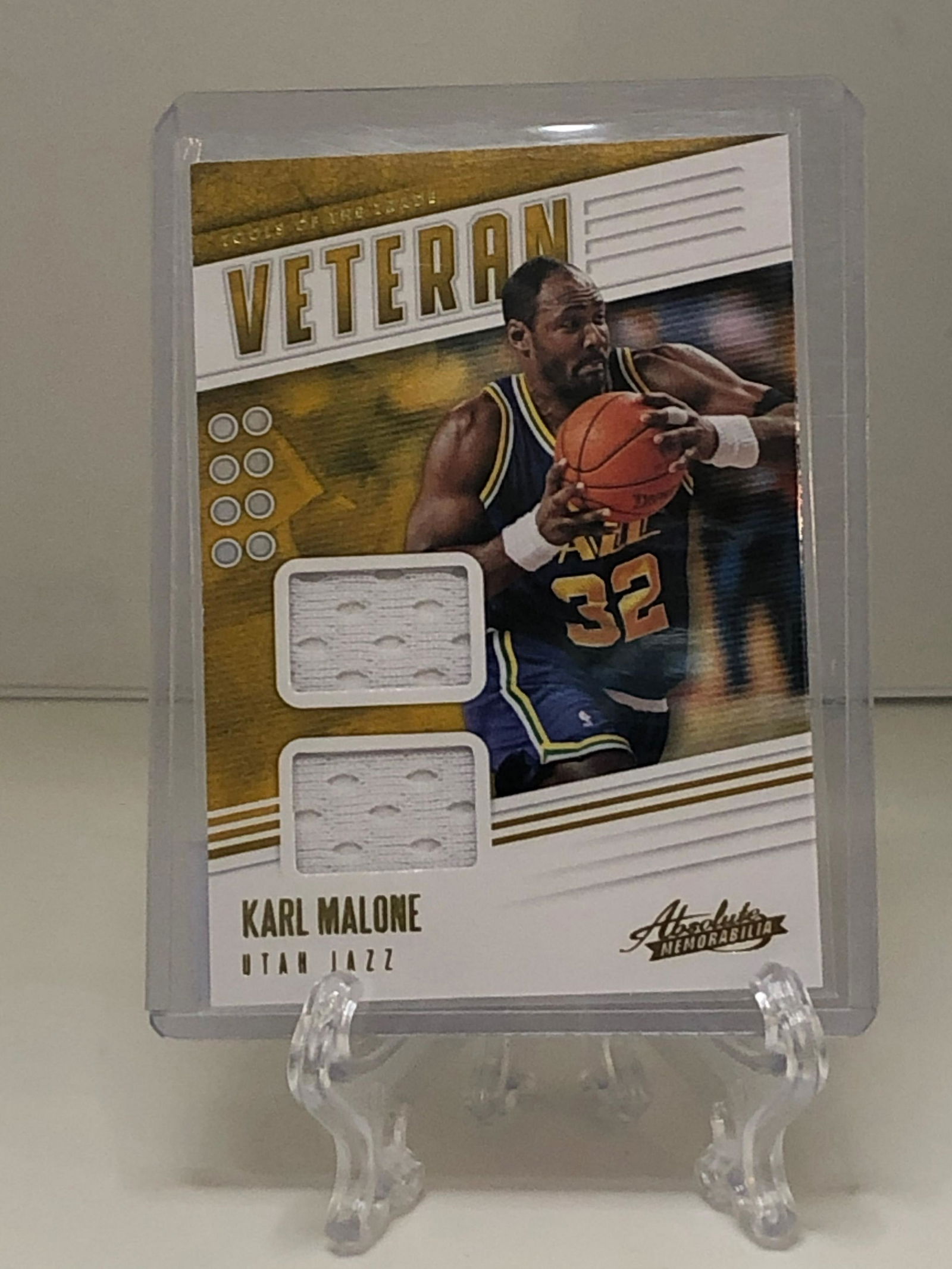 panini absolute relic karl malone basketball card (1 of 1)