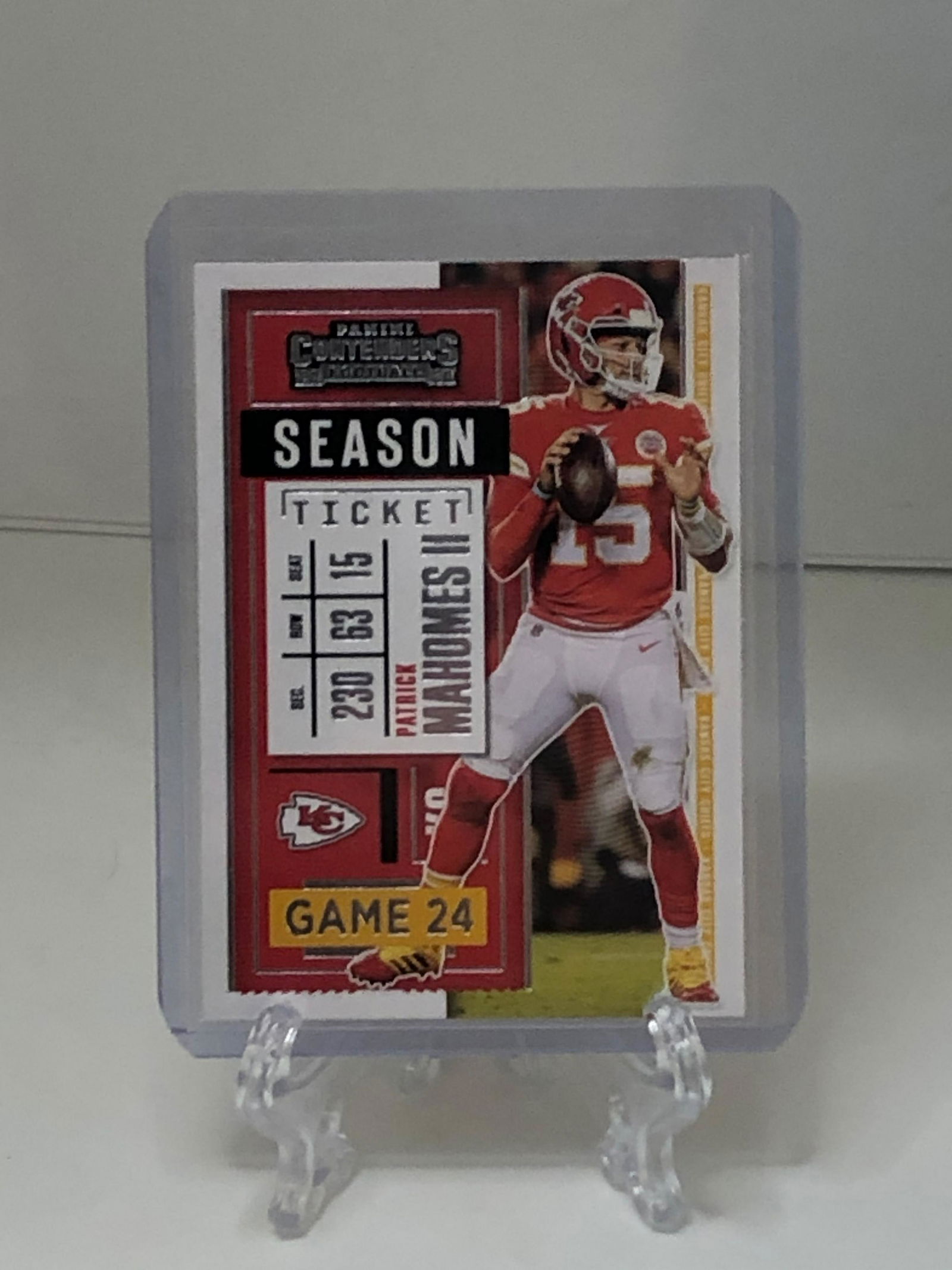 panini contender patrick mahomes football card (1 of 1)