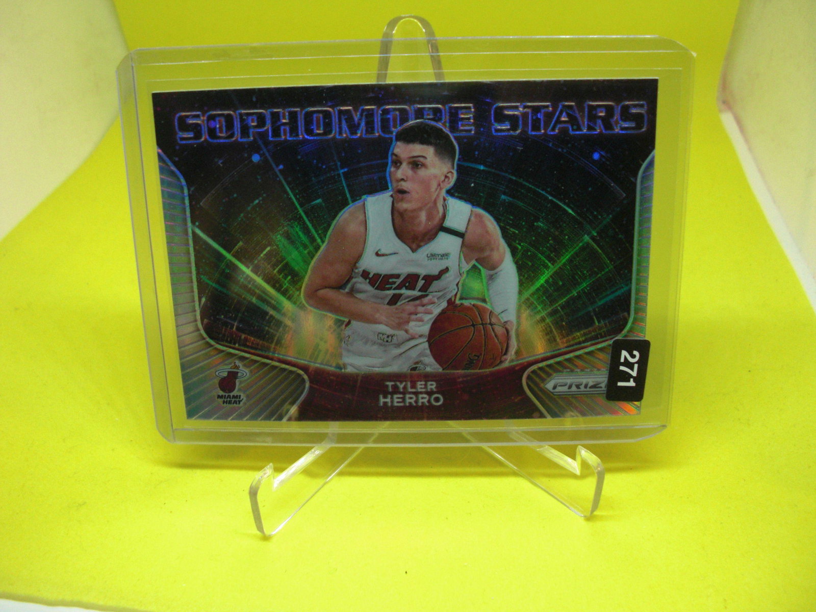 tyler herro stophomre stars prizm: in top loader