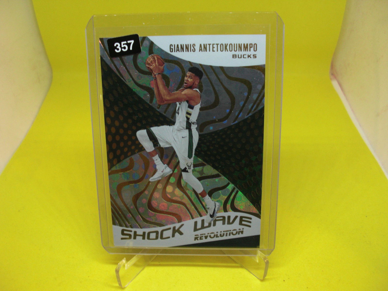 giannis antetokounmpo shock wave revolution (1 of 1)