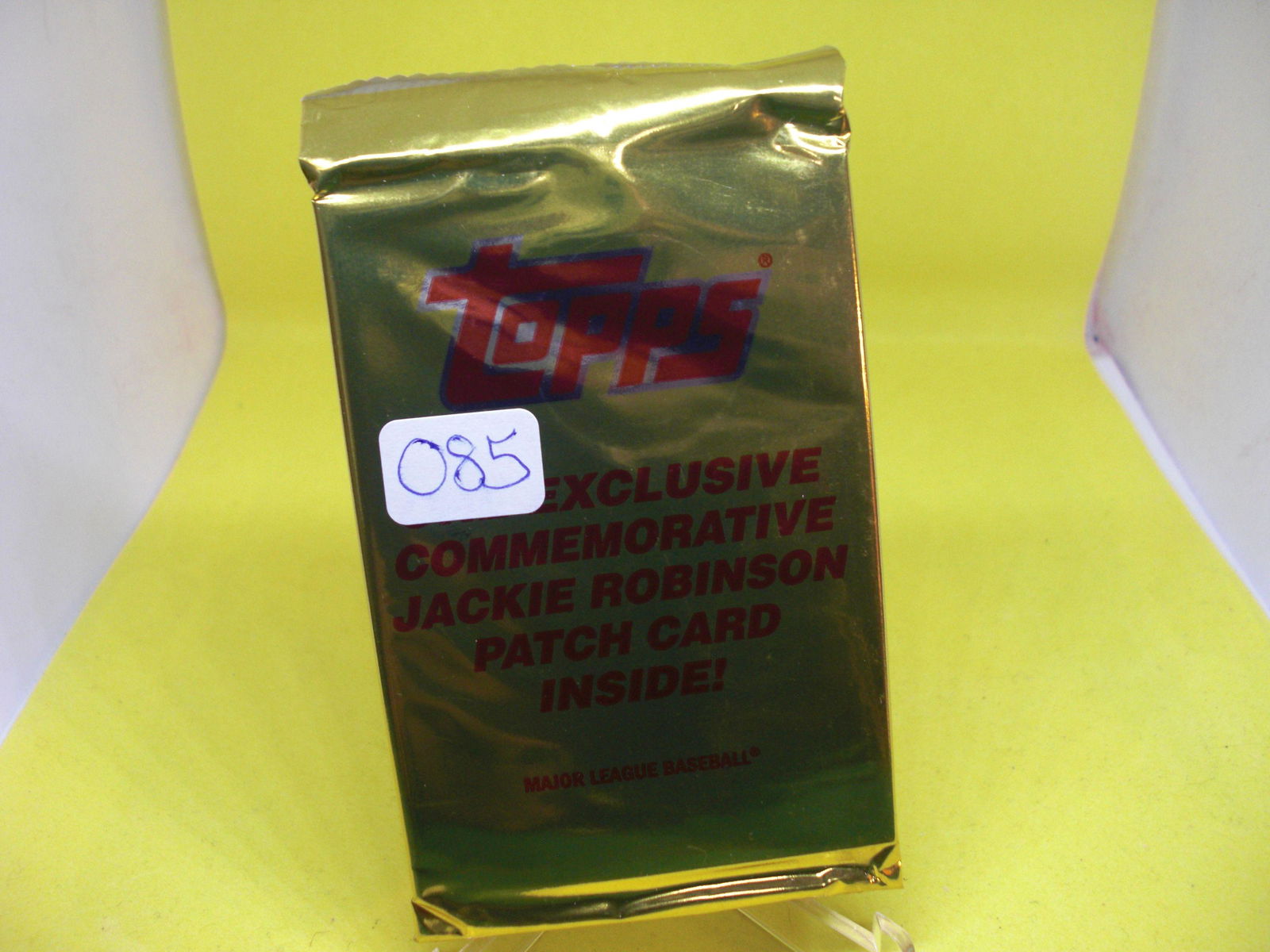 Jackie Robinson Patch Card Pack (1 of 1)