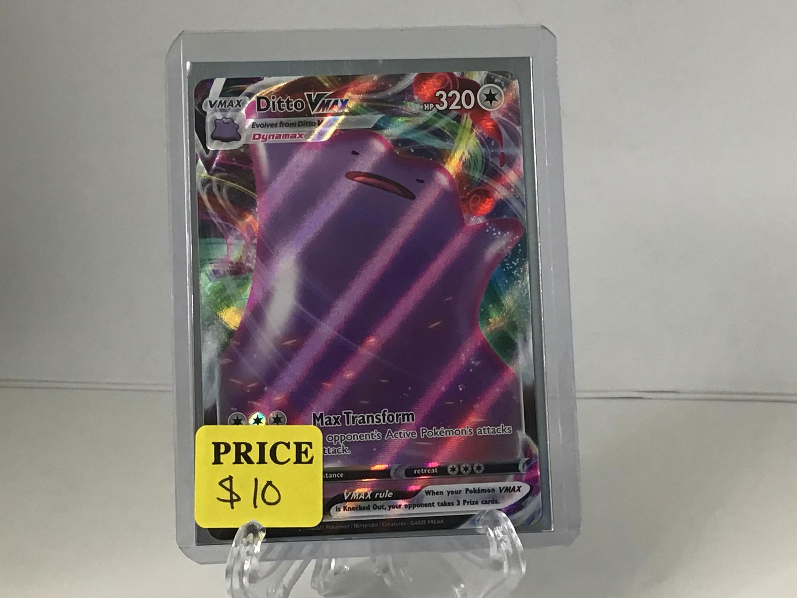 Ditto VMAX Pokemon Card (1 of 1)