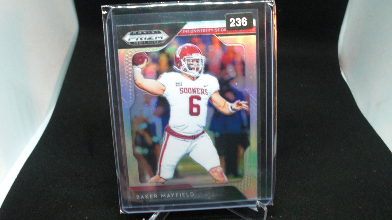 baker mayfield prizm: in top loader