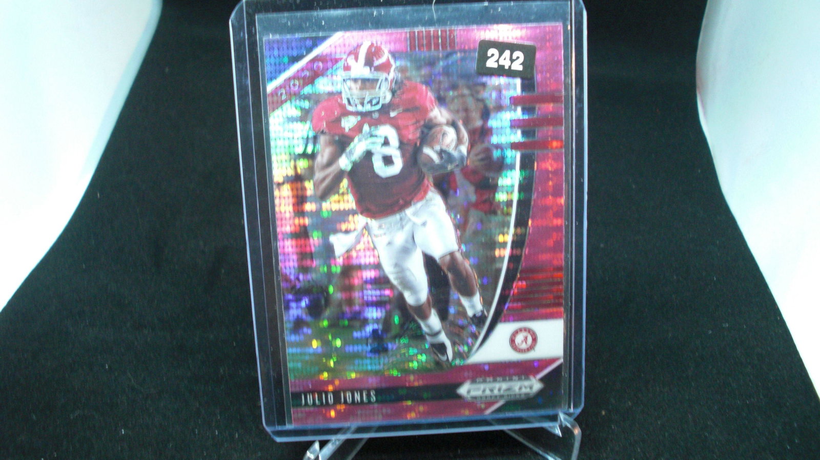 julio jones pink prizm: in top loader