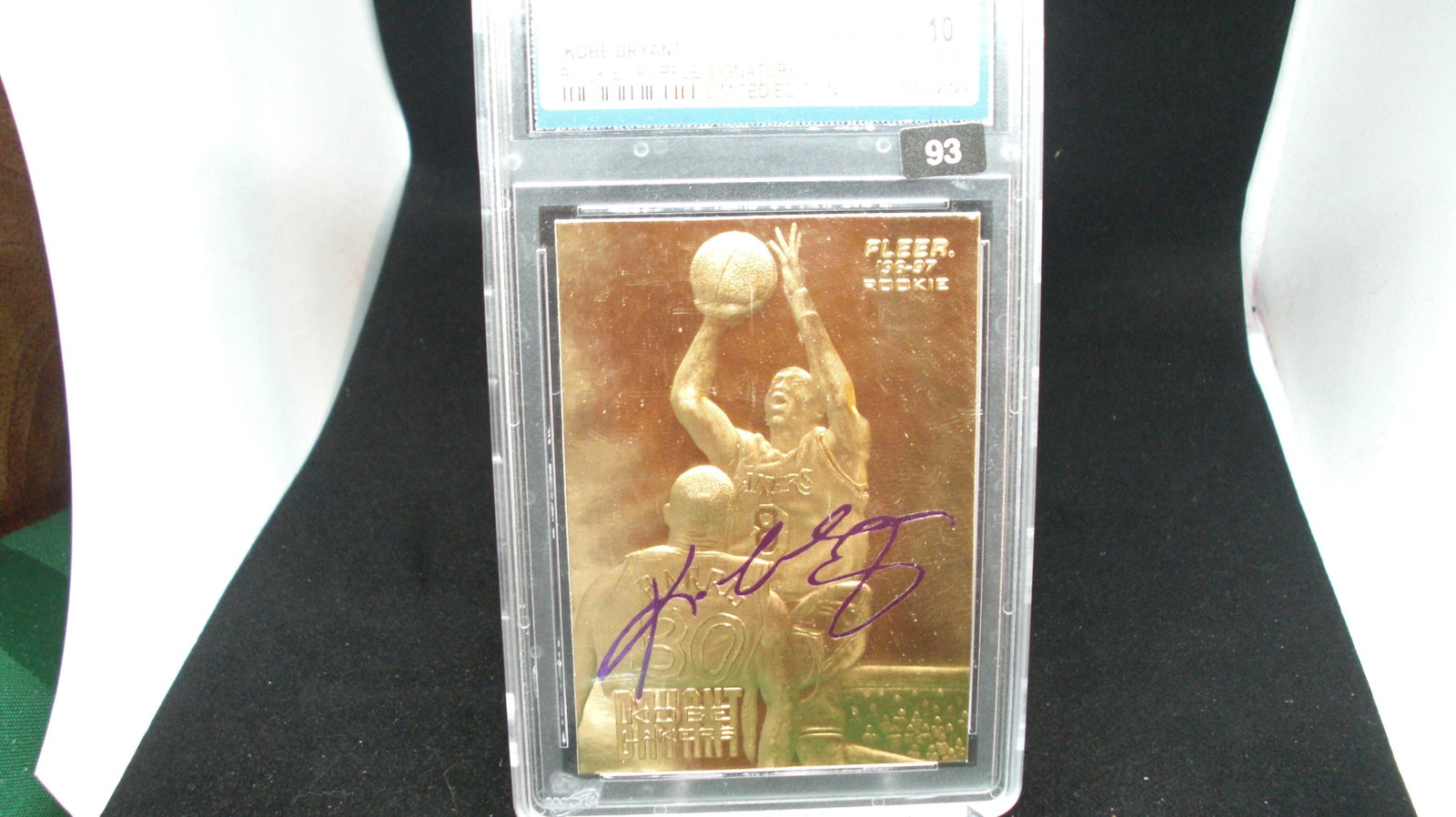 wcg graded 1996/7 kobe bryant rookie purple sig mint 10: nice graded card