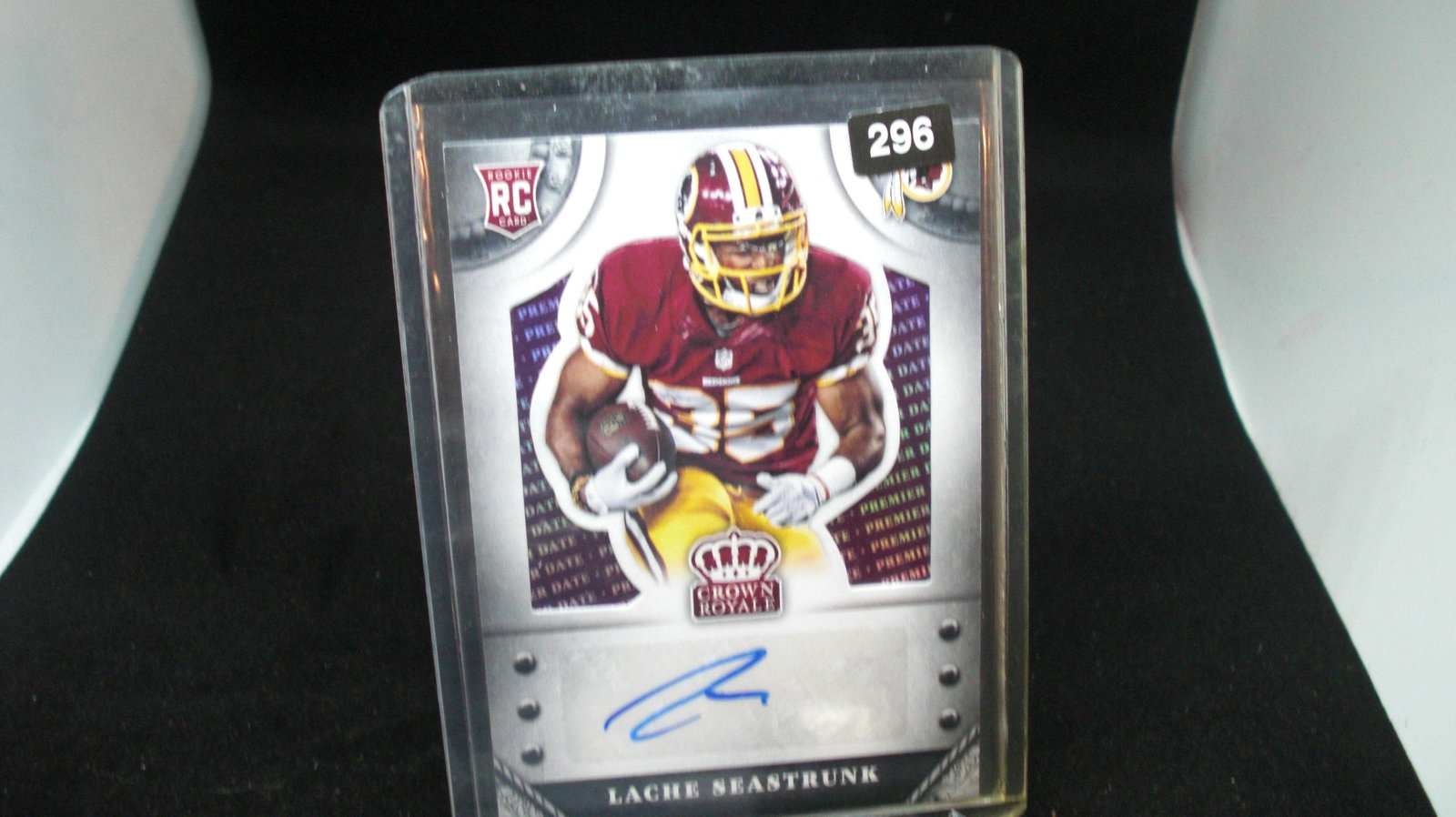 lache seastrunk rookie auto crown royale #14/14: in top loader