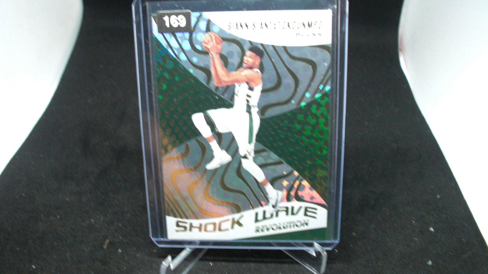 giannis antetokounmpo shock wave revolution (1 of 1)