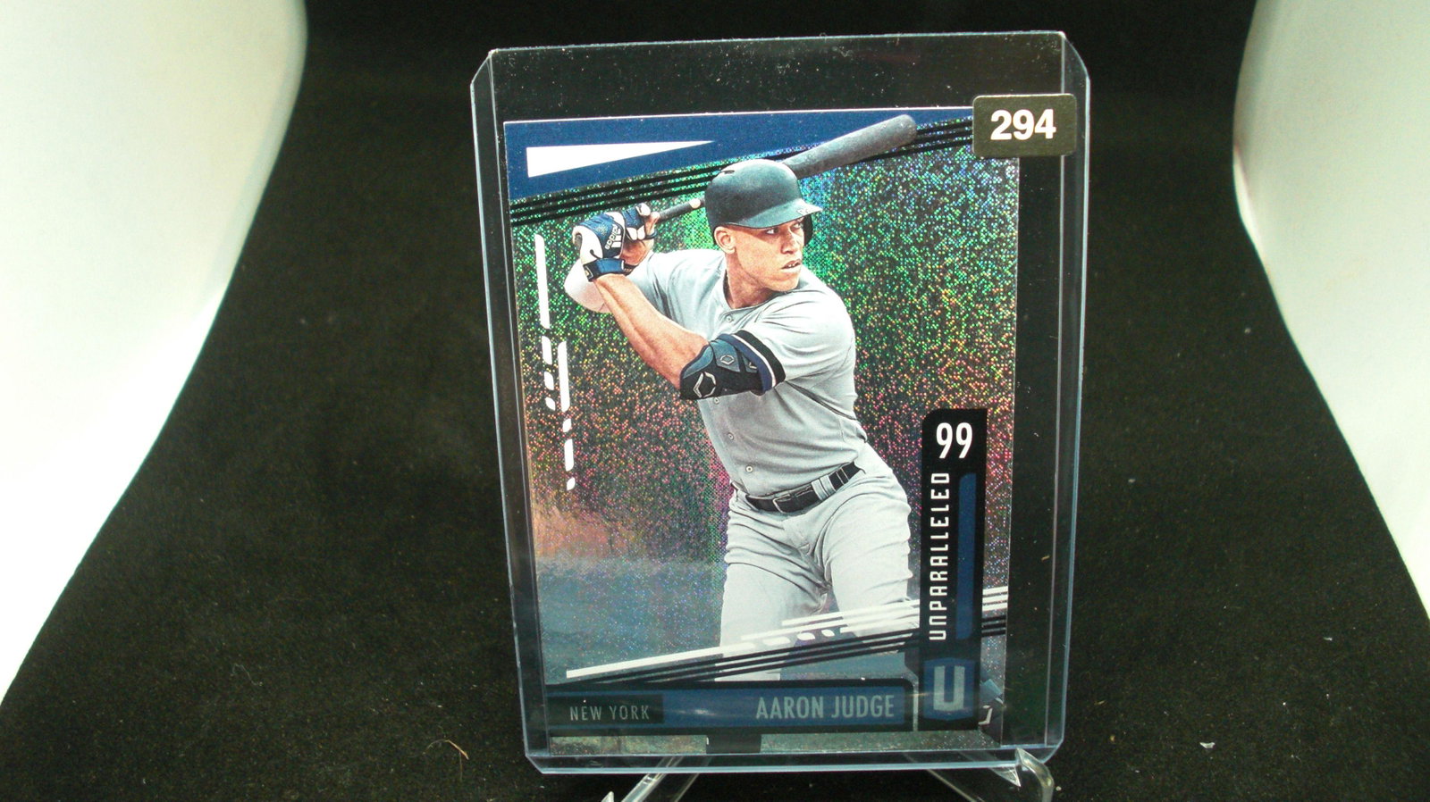 aaron judge: in top loader