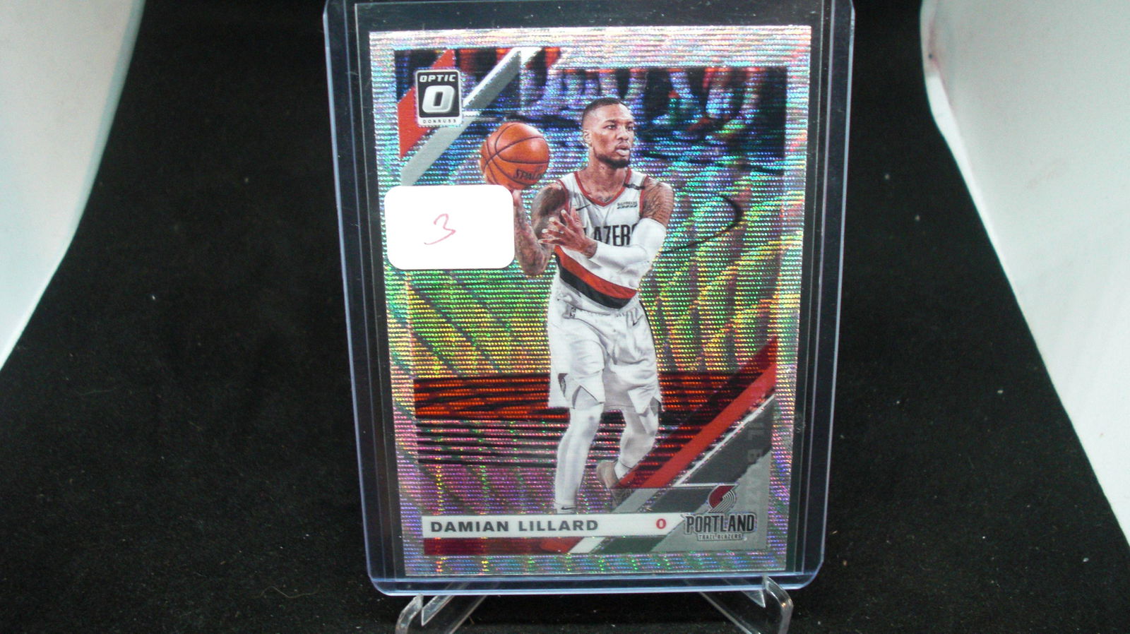 DAMIAN LILLARD SILVER WAVE HOLO PRIZM SHORT PRINT (SP) (1 of 1)