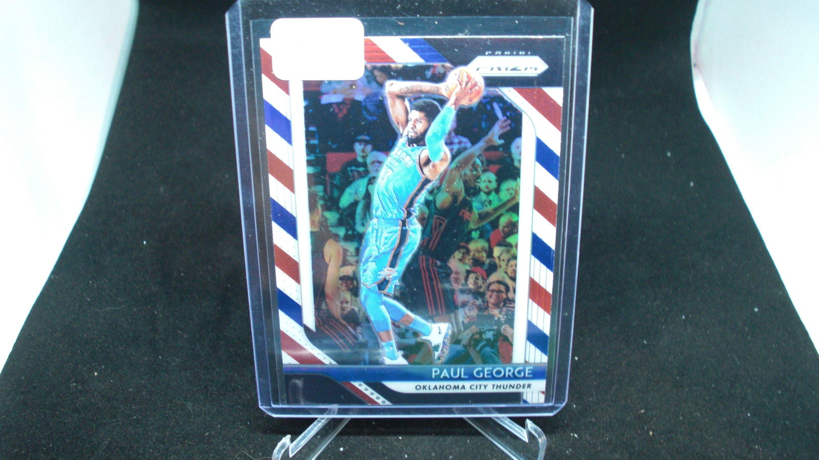 PAUL GEORGE OKC/LA CLIPPERS RED WHITE BLUE PRIZM SP: 2017-18 PAUL GEORGE OKC/LA CLIPPERS RED WHITE BLUE PRIZM SP